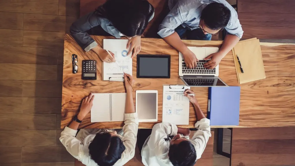 cfo interno vs cfo externo